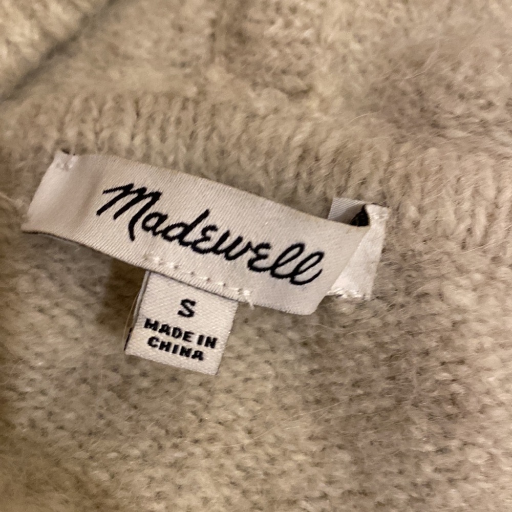 Madewell Wilmington Hoodie Sweater
Taupe . Size S. Style NB371 - Picture 7 of 11